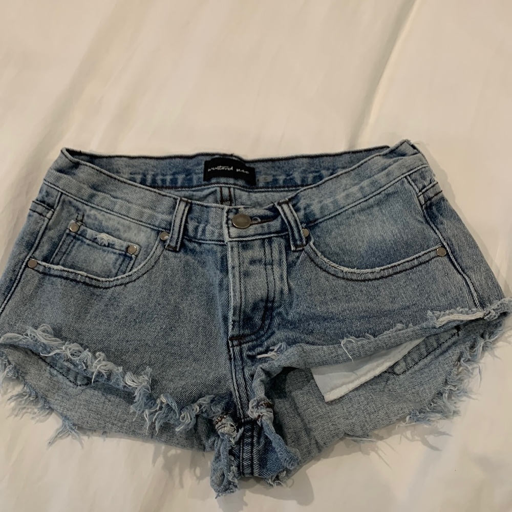 BRAND: MUSTARD SEED — BLUE JEAN SHORTS — SIZE: SMALL